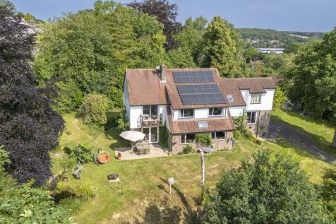 Clackhams Lane, Crowborough 4 bed detached house for sale
