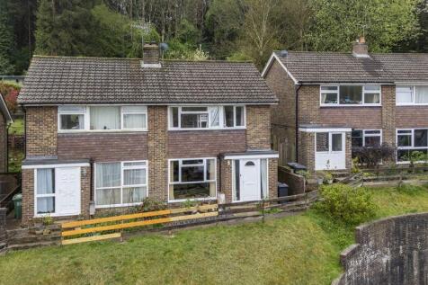 Western Gardens, Crowborough 3 bed semi