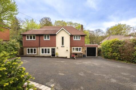 Innhams Wood, Crowborough 4 bed detached house for sale
