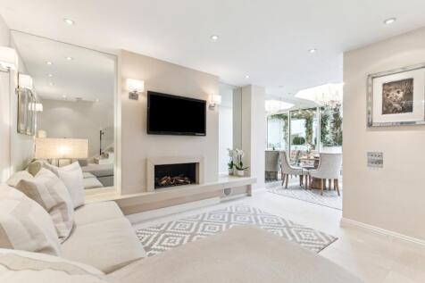 3 bedroom maisonette for sale