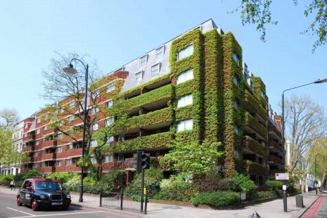 Studio flat for sale