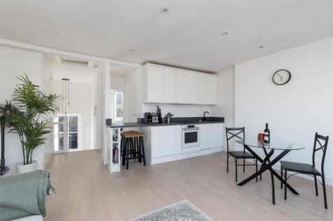 1 bedroom flat for sale