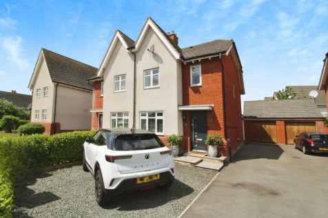 Greene Street, Tadpole Garden... 3 bed semi