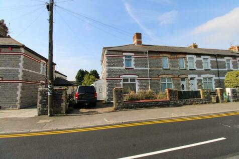 3 bedroom end of terrace house for sale