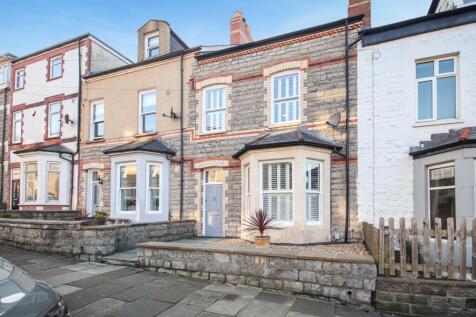 4 bedroom town house for sale