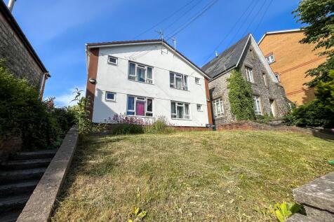 Studio flat for sale
