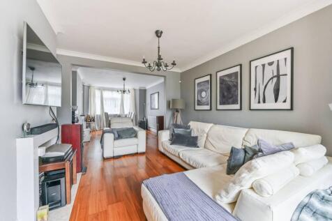 Forrest Gardens, SW16, Norbury... 4 bed house for sale