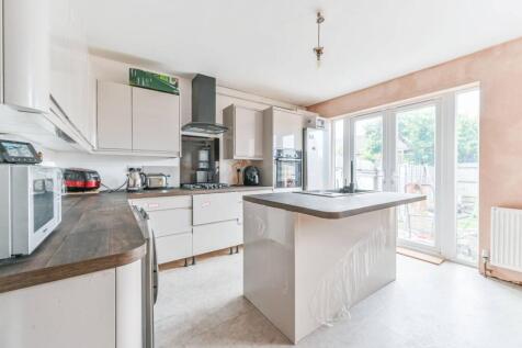 Hassocks Road, Streatham Vale... 3 bed terraced house for sale