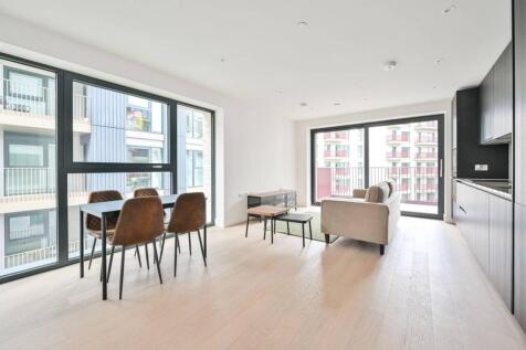 Heygate Street, Elephant and Castle... 2 bed flat for sale