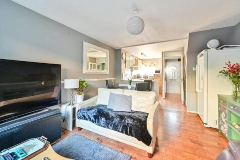 Westcott Road, Kennington, London, SE17 2 bed terraced house for sale