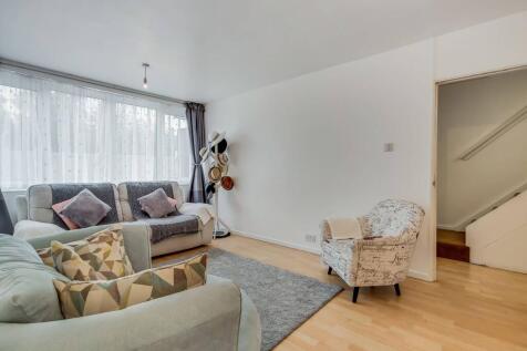 Mina Road, Elephant and Castle... 3 bed flat for sale