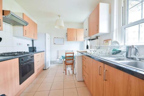 Doddington Grove, Kennington, London... 3 bed flat for sale