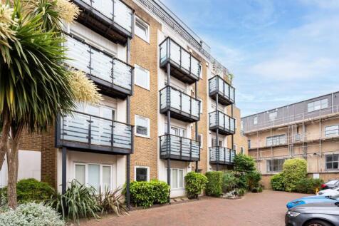 Lytham Street, Bermondsey, London, SE17 2 bed flat for sale