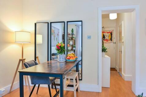 Doddington Grove, Kennington, London... 1 bed flat for sale