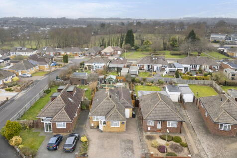 Hulbert Way, Basingstoke 4 bed detached bungalow for sale