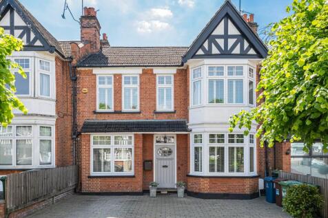 4 bedroom terraced house for sale