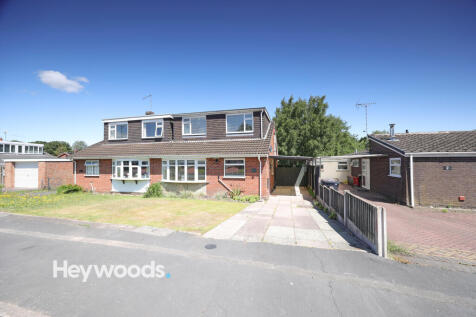 3 bedroom semi-detached bungalow for sale