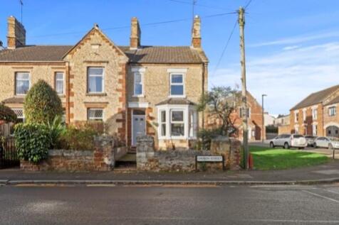 Church Street, Wellingborough NN9 3 bed semi