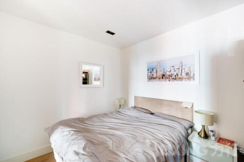Keybridge House, Vauxhall, SW8 1DF Studio for sale