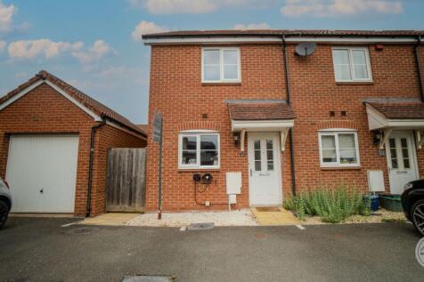 2 bedroom end of terrace house for sale
