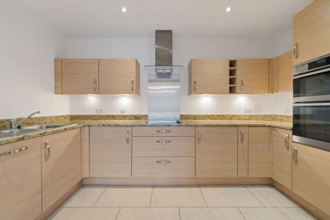 3 bedroom retirement property for sale