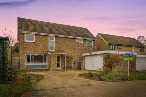 5 bedroom detached house for sale