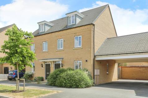 3 bedroom semi-detached house for sale