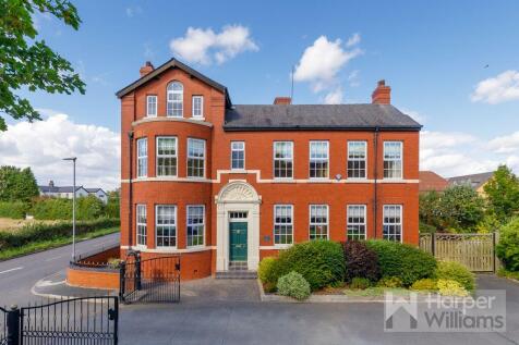 7 bedroom detached house for sale