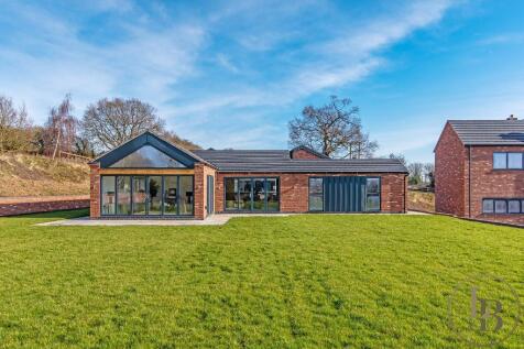 4 bedroom detached bungalow for sale