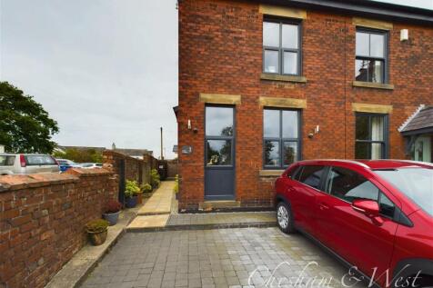 3 bedroom semi-detached house for sale