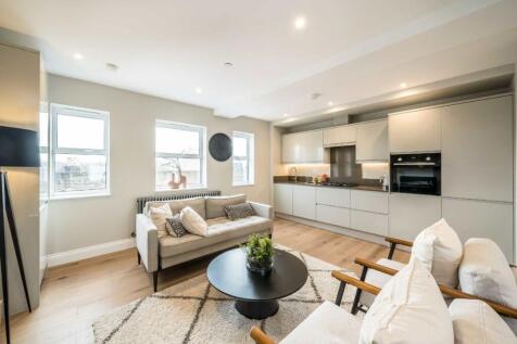 Tulse Hill, Brixton SW2 2 bed flat for sale