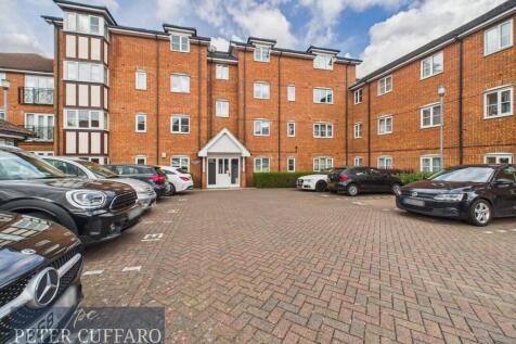 Ottawa Court, Broxbourne EN10 1 bed apartment for sale