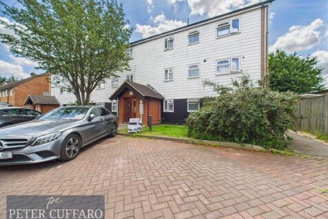 Lea Road, Hoddesdon EN11 2 bed flat for sale
