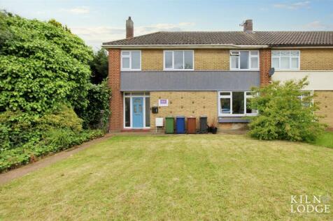 4 bedroom semi-detached house for sale