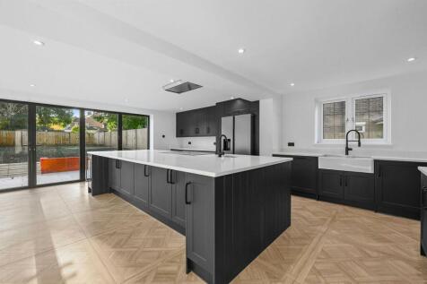 The Street, Roxwell, Chelmsford 4 bed semi