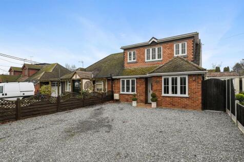 3 bedroom chalet for sale