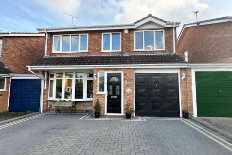 Chesterwood, Hollywood, B47 5EN 4 bed link detached house for sale