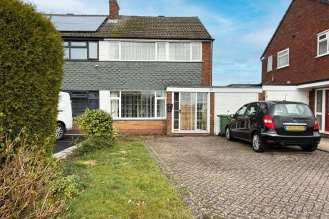 Mayhurst Road, Hollywood, B47 5QG 3 bed semi