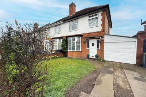 3 bedroom semi-detached house for sale