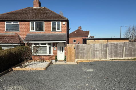 Coombes Lane, Birmingham, B31 4QU 3 bed semi