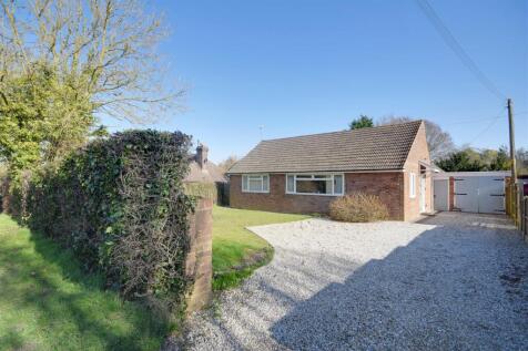 3 bedroom detached bungalow for sale