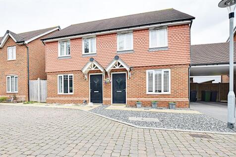 2 bedroom semi-detached house for sale