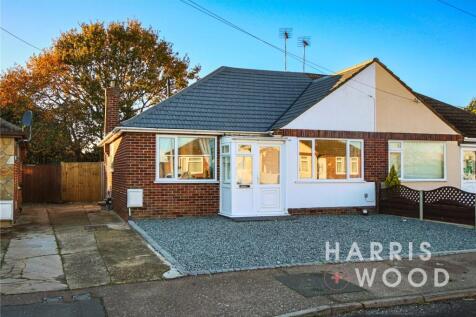 2 bedroom semi-detached bungalow for sale