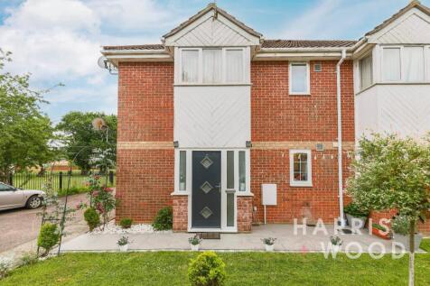 2 bedroom maisonette for sale