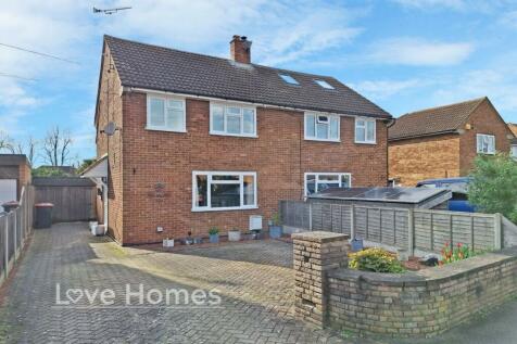 3 bedroom semi-detached house for sale