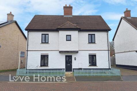 Forest Path, Silsoe, MK45 4FY 4 bed detached house for sale