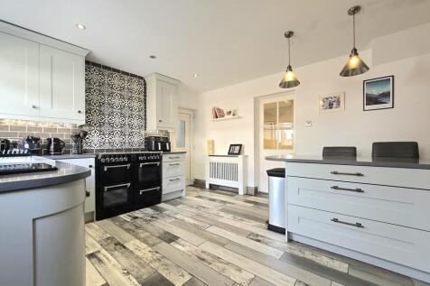 South Avenue, Whickham NE16 3 bed semi