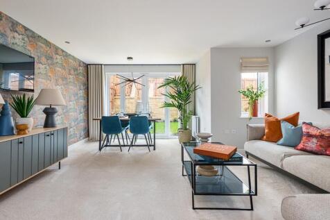 3 bedroom terraced house for sale
