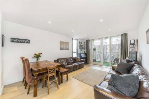 Norman Road, London SE10 3 bed flat for sale