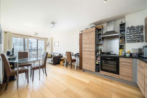 Tarves Way, London SE10 2 bed flat for sale